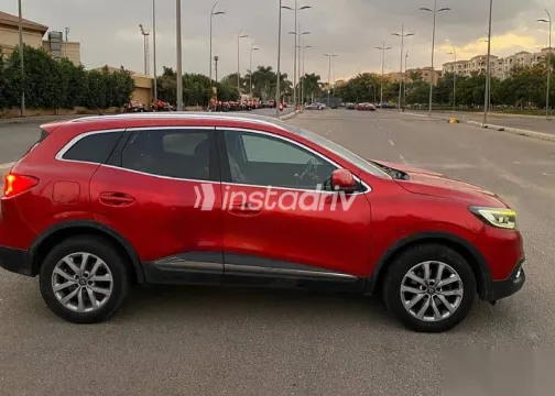 Renault Kadjar 2017 Red Used for Sale - 3