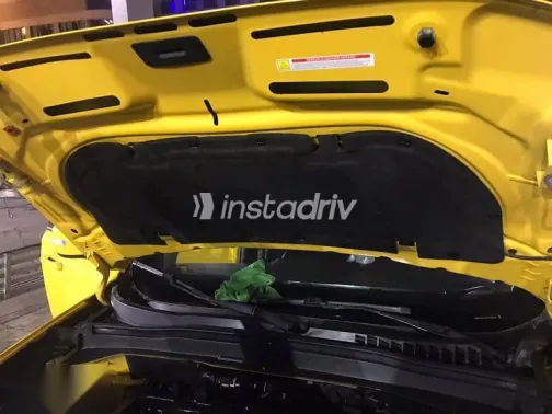 جيب رينيجيد 2018 أصفر مستعملة للبيع - 9