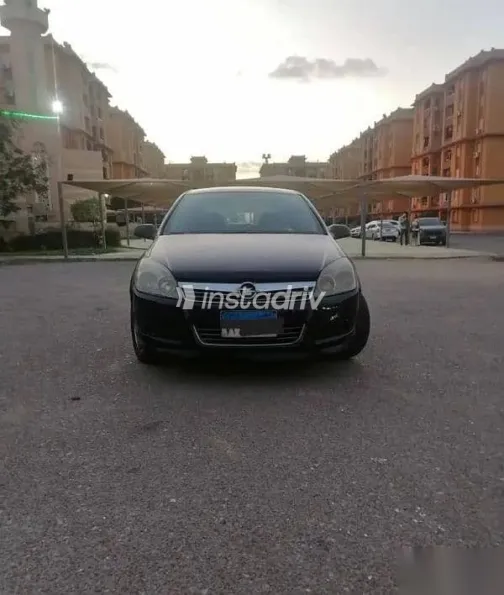 اوبل أسترا 2007 أسود مستعملة للبيع - 3