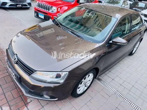 فولكس فاغن جيتا 2012 بني مستعملة للبيع - 4