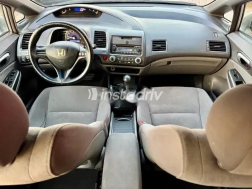هوندا سيفك 2008 فضي مستعملة للبيع - 3