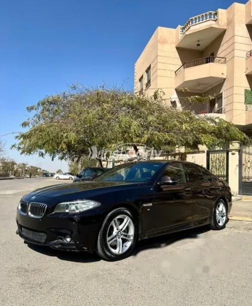 بي ام دبليو 520 2017 أسود مستعملة للبيع - 2