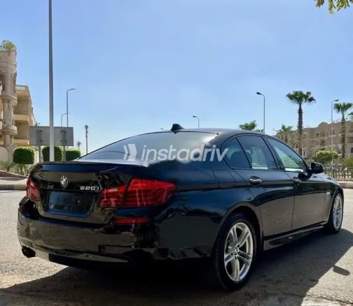 بي ام دبليو 520 2017 أسود مستعملة للبيع - 4
