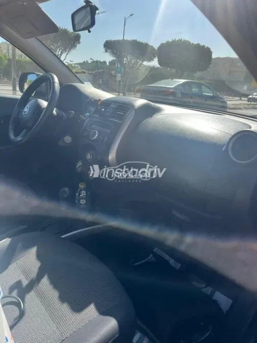 نيسان صنى 2014 برونزي مستعملة للبيع - 4