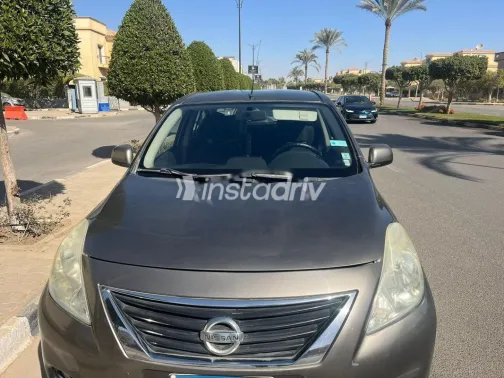 نيسان صنى 2014 برونزي مستعملة للبيع - 5