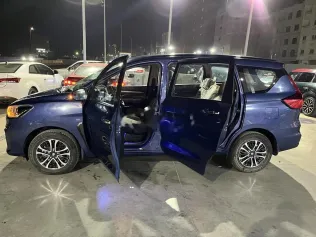 سوزوكى ارتيجا 2024 أبيض مستعملة للبيع