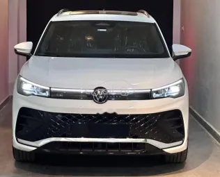 فولكس فاغن تيجون 2025 أبيض مستعملة للبيع
