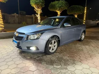 شيفروليه كروز 2010 أزرق مستعملة للبيع