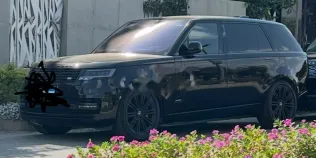 لاند روفر رنج روفر فوج 2023 أسود مستعملة للبيع