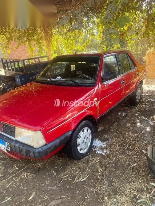 فيات ريجاتا 1986 أحمر مستعملة للبيع - 3