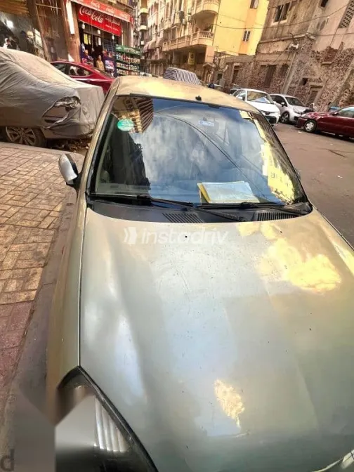 رينو كليو 2002 فضي مستعملة للبيع - 1