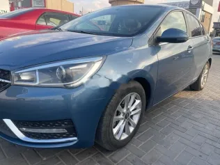 شيرى اريزو 5 2025 أزرق غامق مستعملة للبيع