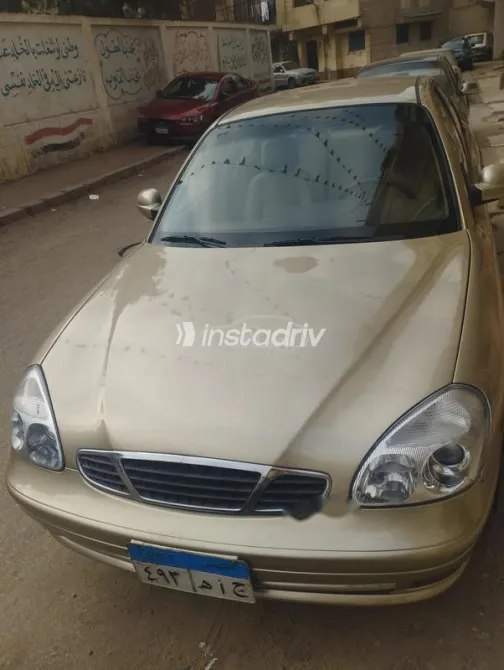 دايو نوبيرا 2 2000 ذهبي مستعملة للبيع - 1