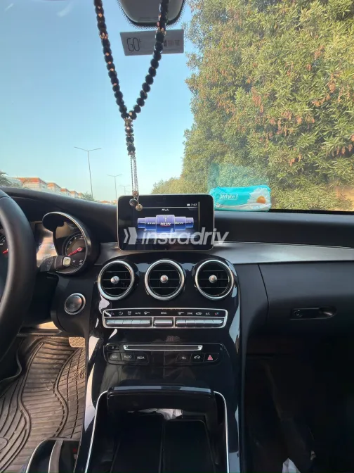 Mercedes C 180 2016 White Used for Sale - 2