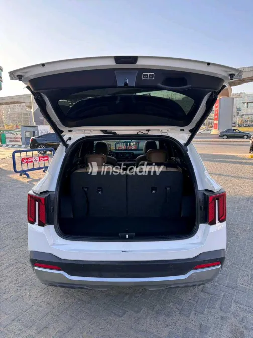 كيا سورينتو 2024 أبيض مستعملة للبيع - 1