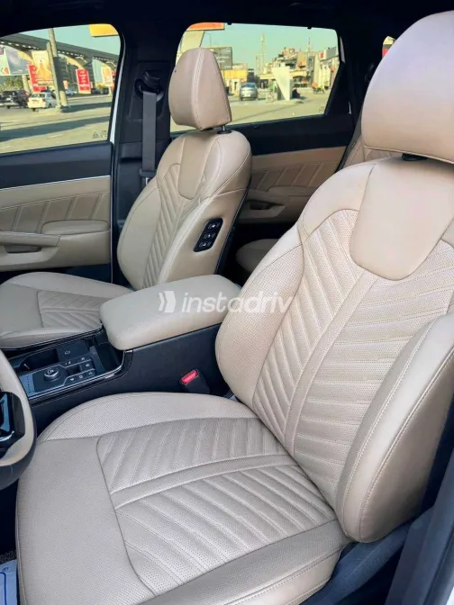 كيا سورينتو 2024 أبيض مستعملة للبيع - 3