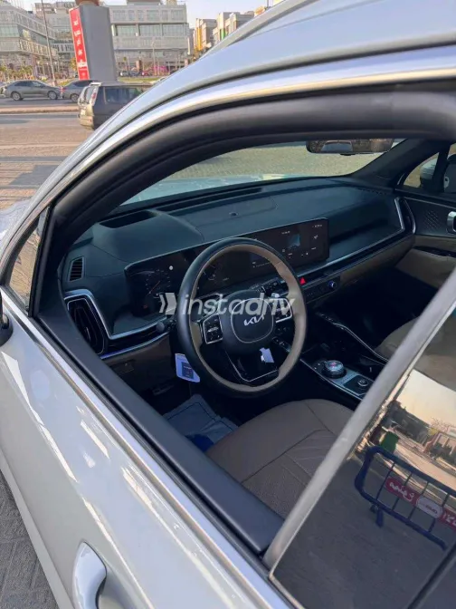 كيا سورينتو 2024 أبيض مستعملة للبيع - 6