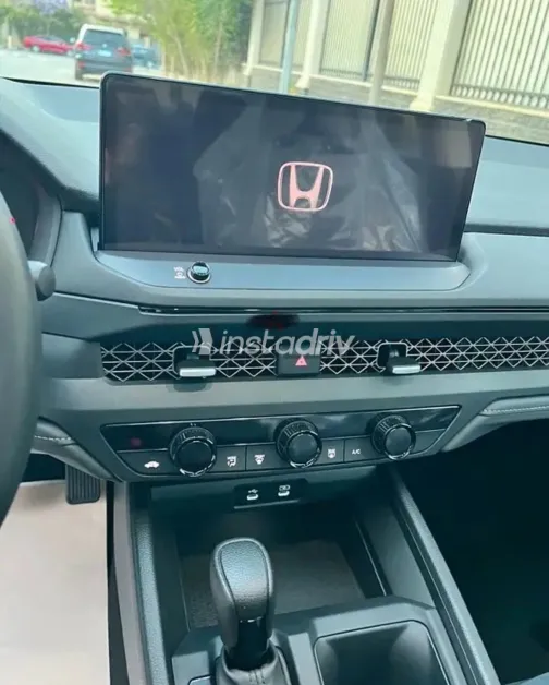 هوندا أكورد 2023 أبيض مستعملة للبيع - 9