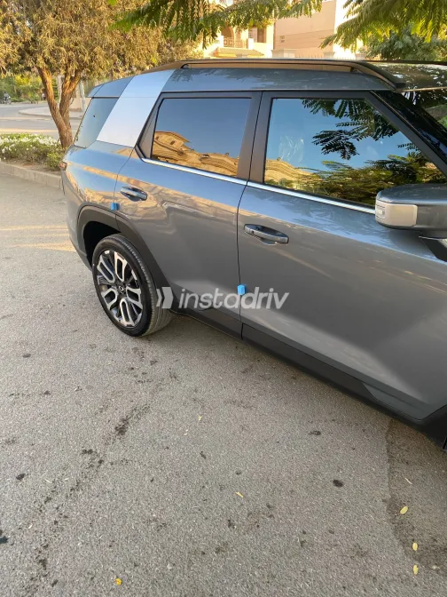 سانج يونج توريس 2025 أبيض مستعملة للبيع - 1