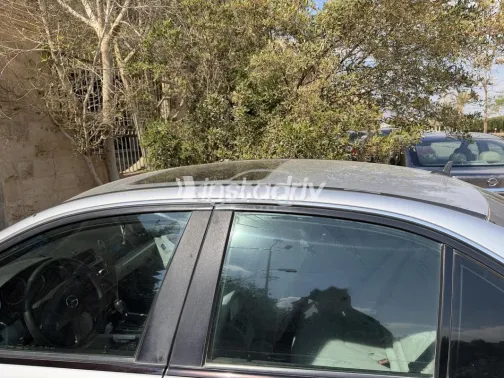 Mercedes C 180 2009 Silver Used for Sale - 4