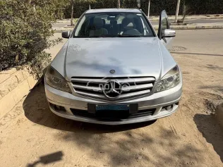 مرسيدس C 180 2009 فضي مستعملة للبيع