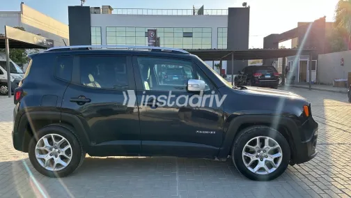 جيب رينيجيد 2017 أبيض مستعملة للبيع - 2