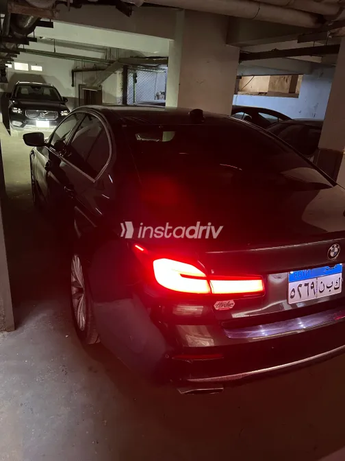 بي ام دبليو 520 2021 أبيض مستعملة للبيع - 5