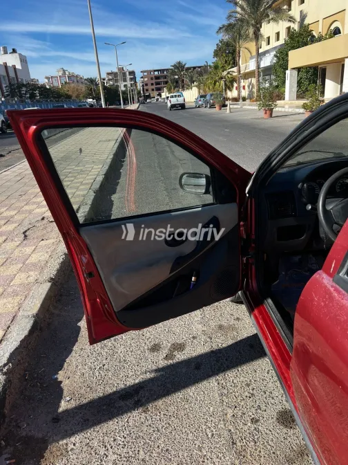 فيات سينا 2006 أبيض مستعملة للبيع - 8