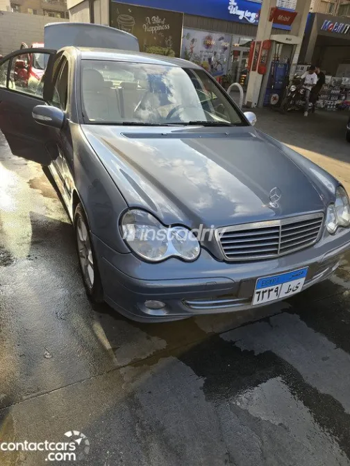 مرسيدس C 180 2006 أبيض مستعملة للبيع - 1