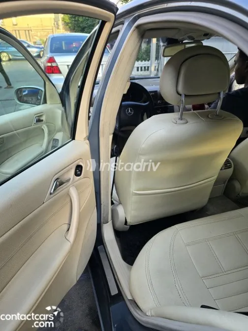 مرسيدس C 180 2006 أبيض مستعملة للبيع - 2