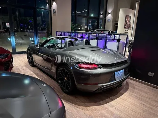 Porsche Boxster 2024 Gray Used for Sale - 3