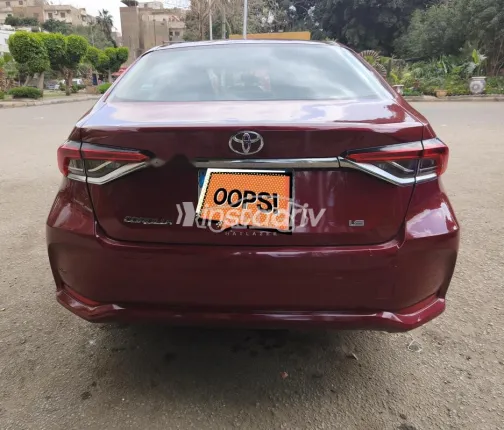 تويوتا كورولا 2019 أبيض مستعملة للبيع - 3