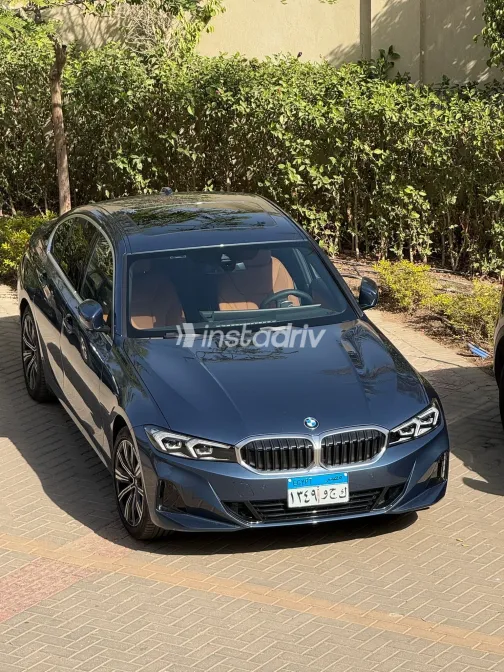 بي ام دبليو 320 2025 أبيض مستعملة للبيع - 6