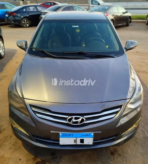 Hyundai Solaris 2017 White Used for Sale - 5