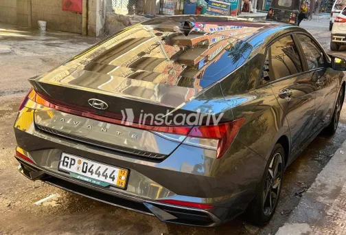 Hyundai Avante 2021 White Used for Sale - 10