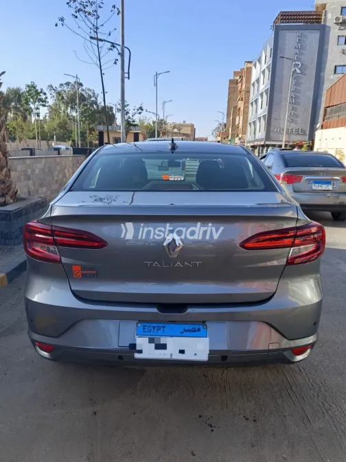 رينو تاليانت 2025 أبيض مستعملة للبيع - 4