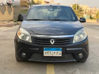 رينو سانديرو 2013 رمادي مستعملة للبيع