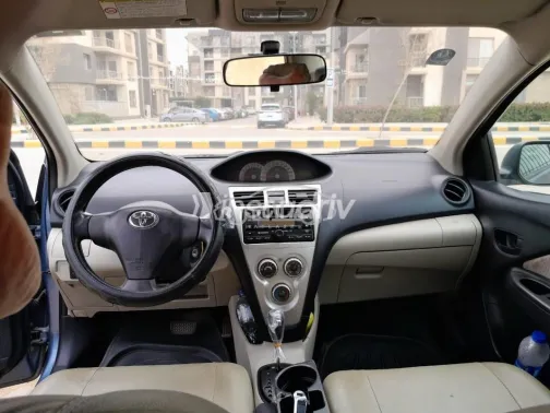 تويوتا ياريس 2008 سماوي مستعملة للبيع - 4