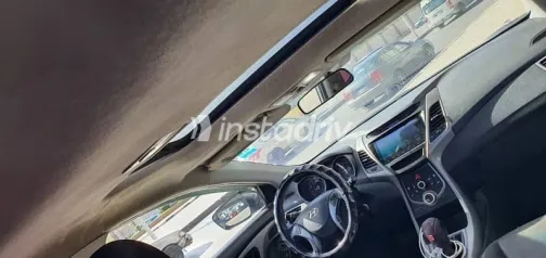 هيونداي إلنترا 2016 أبيض مستعملة للبيع - 2