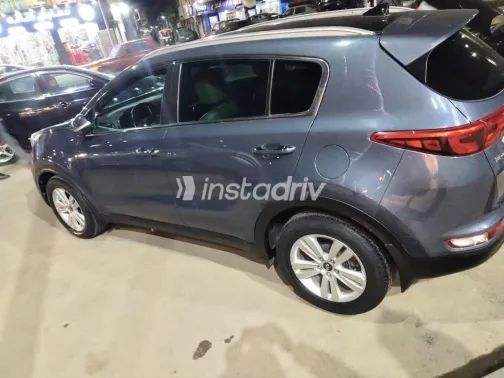 كيا سبورتاج 2017 أبيض مستعملة للبيع - 1