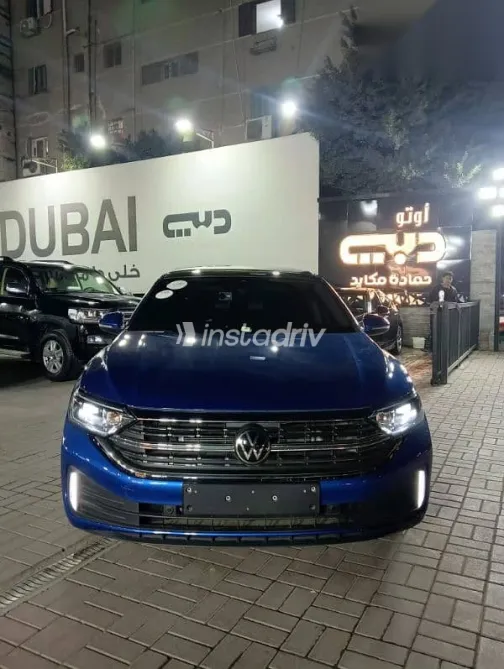 فولكس فاغن جيتا 2023 أزرق غامق جديدة للبيع - 1