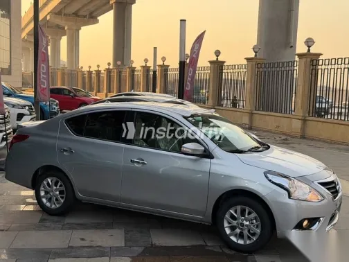 نيسان صنى 2026 فضي جديدة للبيع - 6