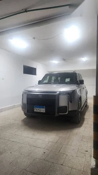 روكس 01 2025 فضي مستعملة للبيع