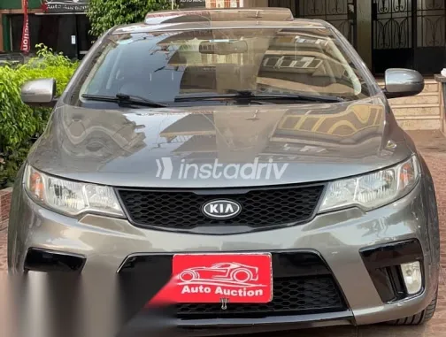 كيا سيراتو 2013 رمادي مستعملة للبيع - 1