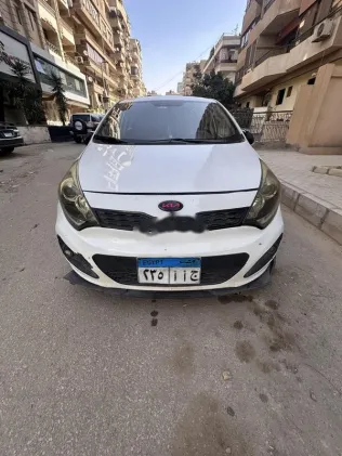 كيا ريو 2013 أبيض مستعملة للبيع