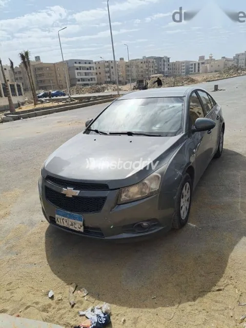 شيفروليه كروز 2010 فضي مستعملة للبيع - 1