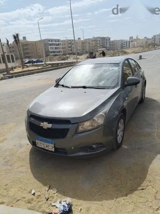شيفروليه كروز 2010 فضي مستعملة للبيع
