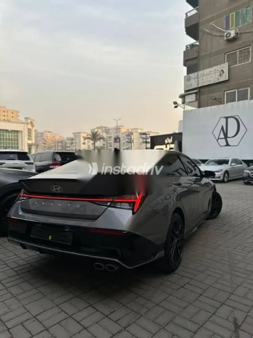 هيونداي افانتي 2024 رمادي جديدة للبيع - 7