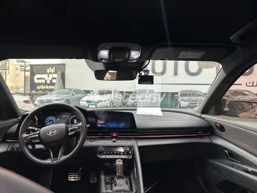 هيونداي افانتي 2024 رمادي جديدة للبيع - 8