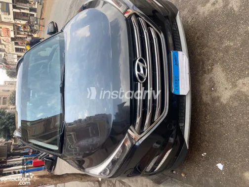 هيونداي توسان 2018 أبيض مستعملة للبيع - 1